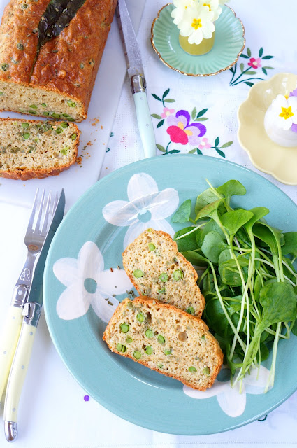 Cake petit pois, parmesan et ail des ours