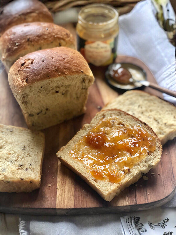 Pain de mie aux graines